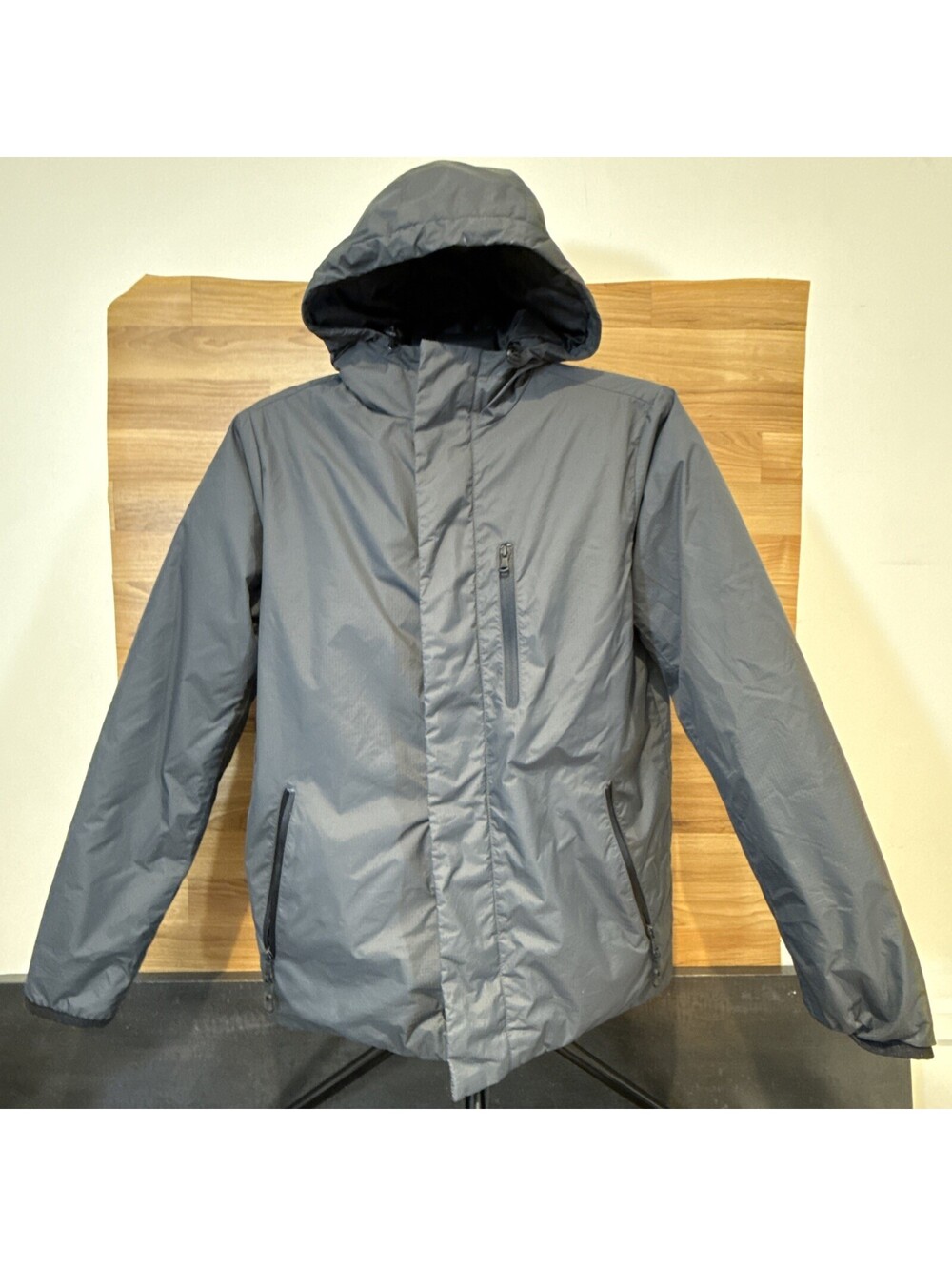 Old Navy Water-Resistant Nylon Ripstop Hooded Jacket in Charcoal Size S Mens